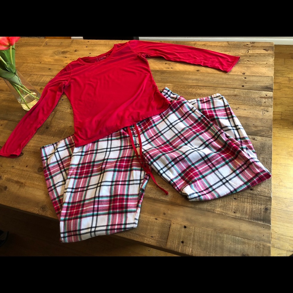 ♦️Final Price♦️Winter Inspired Pajama Set